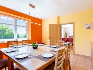 Posezení v ubytování Holiday Home Albrechtice by Interhome