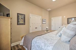 Quaint Apartment in Historic Georgetown!客房内的一张或多张床位