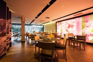 Restaurace v ubytování Arawi Miraflores Prime