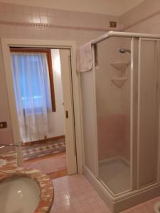 A bathroom at come a casa tua dietro piazza San Marco