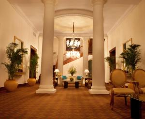 Posezení v ubytování Maidens Hotel New Delhi