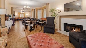 Posezení v ubytování Victorian Inn