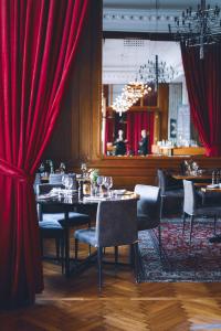 En restaurant eller et andet spisested på Clarion Grand Hotel