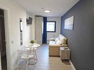 Posedenie v ubytovaní Apartamentos Hi Apartaments Santander 3000