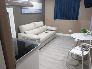 Posedenie v ubytovaní Apartamentos Hi Apartaments Santander 3000