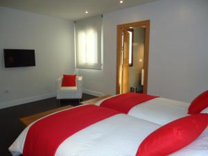 Apartamentos Turísticos Mauror, Granada – Updated 2022 Prices