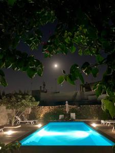The swimming pool at or close to B&B Don Alessandro