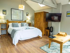 1 Bed Studio in Two Dales Near Matlock & Bakewell客房内的一张或多张床位