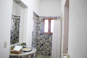 Vannituba majutusasutuses La Casona de los Colibríes