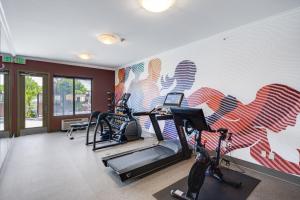 Fitness centrum a/nebo fitness zařízení v ubytování Ayres Hotel & Spa Moreno Valley/Riverside