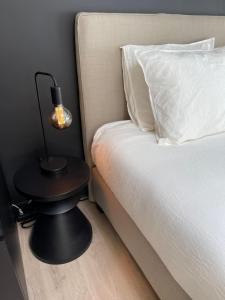 Φωτογραφία από το άλμπουμ του Unique luxury apartment with cosy garden! στη Γάνδη +40 φωτογραφίες