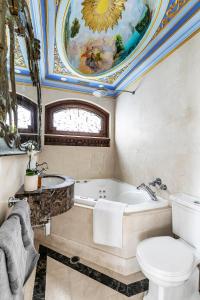 Ένα μπάνιο στο Tusan Villa Little Manly +10 φωτογραφίες