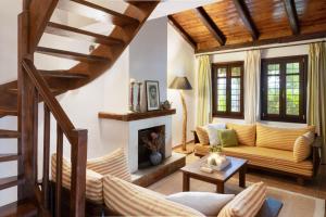 Posezení v ubytování Esperos Suites & Villas
