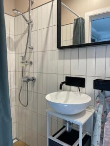 Ένα μπάνιο στο MOSS and pines by the sea with private parking +23 φωτογραφίες