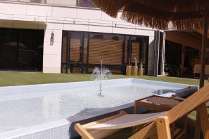 Bazén v ubytování Londoner Hotel Gwangan nebo v jeho okolí