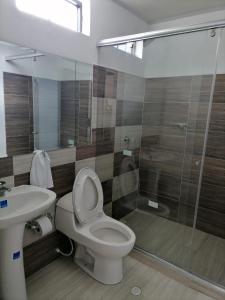 Hotel Cayapo tesisinde bir banyo