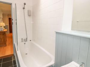 Vannituba majutusasutuses Olde Carpenters Cottage +12 fotot