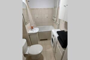 Kúpeľňa v ubytovaní Super Apartament SAWA 2 Metro WiFi 500 mbs TV'50 Netflix HBO AppleTV+