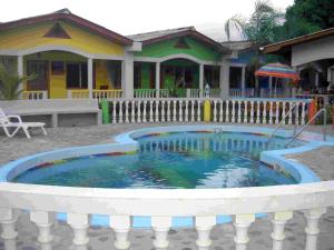 Bazén v ubytování Rainbow Village nebo v jeho okolí