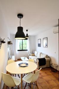 Posedenie v ubytovaní Apartaments la Rambla - L'Arrel - 4 persones