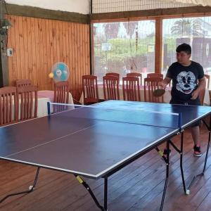 Instalaciones para jugar al ping pong en Apart Hotel Sendero del Sol o alrededores