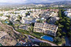 Výhľad na mesto Marbella alebo výhľad na mesto priamo z apartmánu