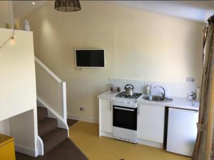 Kuchyň nebo kuchyňský kout v ubytování Bankhead Accommodation Aberdeenshire