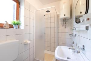 Fotografie z fotogalerie ubytování Apartment "GOTA" , 60m2 , za 2 osobe v destinaci Risika