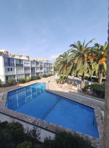 The swimming pool at or close to Albir cosy apartment