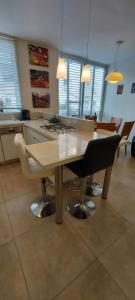 Gallery image of Comfortable Apartment in Herzliya