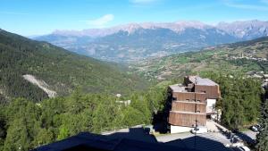 Naturlandskabet i nærheden af lejligheden + 6 billeder