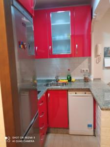 Zdjęcie z galerii obiektu APARTAMENTO BIEN SITUADO CON PARKING w Sewilli