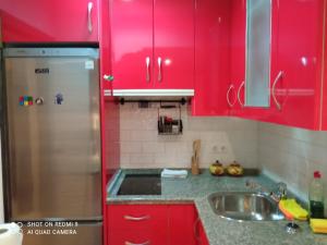 Zdjęcie z galerii obiektu APARTAMENTO BIEN SITUADO CON PARKING w Sewilli