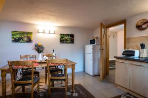 A kitchen or kitchenette at Privat Mako Még 9 kép