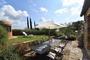 Κήπος έξω από το La Torre Vecchia