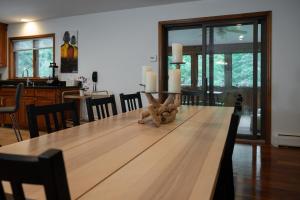 Φωτογραφία από το άλμπουμ του Summer and Fall in Sheffield with Monthly Special Pricing Available σε Sheffield