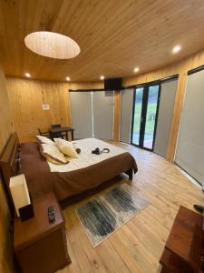 Postel nebo postele na pokoji v ubytování Glamping/BBQ Susa Cun
