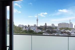 Ein allgemeiner Blick auf Auckland oder ein Stadtblick von des Hotels aus