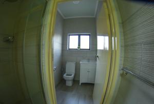 Koupelna v ubytování Apartment Two-One-Two Eleven + 20 fotografií