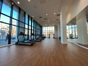 Brand new luxury 2-bed flat with stunning views