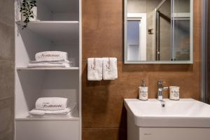 Koupelna v ubytování Fortun Estate - apartmaji ob reki Kolpi + 37 fotografií