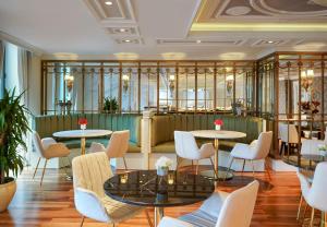 Uma área de estar em Rixos Pera Istanbul
