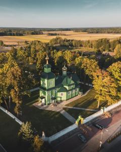 Widok z lotu ptaka na obiekt Jarzębinowa - Dom do wynajęcia na Podlasiu