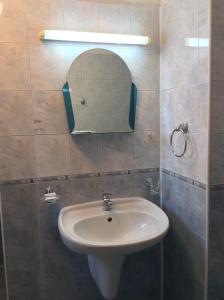 Koupelna v ubytování Michel Hotel