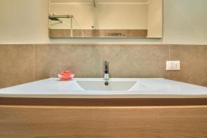 A bathroom at Il SOLE HOUSE