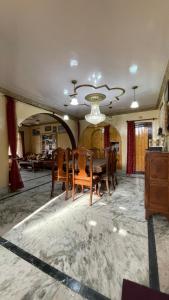 Foto de la galería de Dilaram Guest House en Srinagar