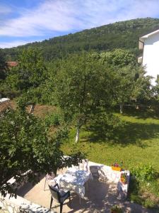 Nespecifikovaný výhled na hory nebo výhled na hory při pohledu z apartmánu