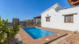 Bazén v ubytování Villa Vargas Torrox by Ruralidays nebo v jeho okolí