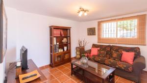 Ruang duduk di Villa Raquel Torrox by Ruralidays