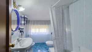 Kúpeľňa v ubytovaní Casita De Rufo Cenes de la Vega by Ruralidays